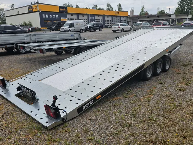 Autotraileri MARTZ GT KIPPBAR ALU 3-aks. 3500KG (580 X 209 CM) – Pirkkala