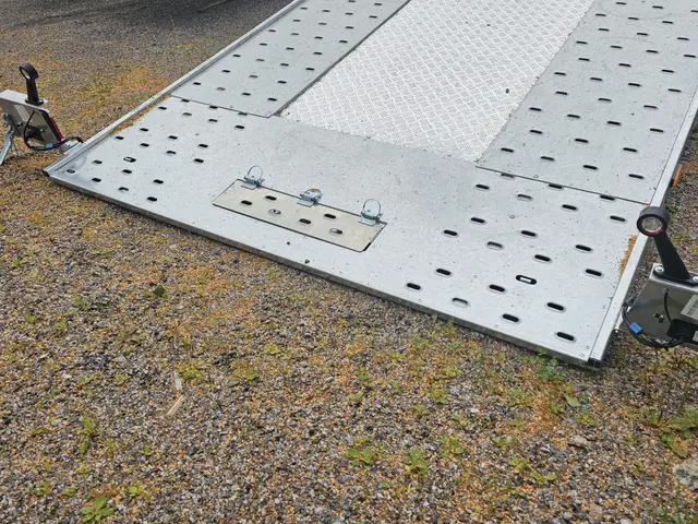 Autotraileri MARTZ GT KIPPBAR ALU 3-aks. 3500KG (580 X 209 CM) kuva 3