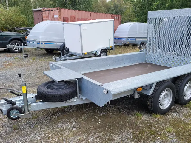 Konelavetti 3500 kg – Pirkkala
